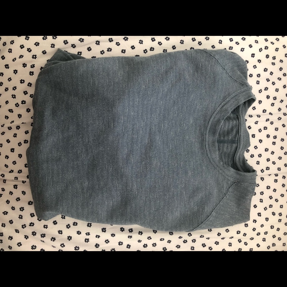 lululemon crewneck